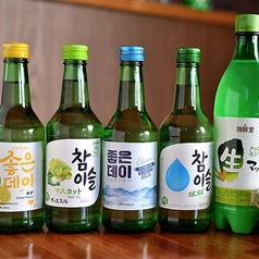 ワインや韓国酒などこだわりの品揃え多数！飲み放題もOK