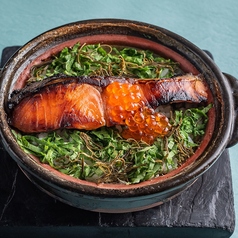 銀鮭の西京焼きとイクラの土鍋ごはん