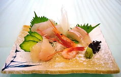 出雲や豊洲から直送の鮮魚を活かしたオリジナルお料理を