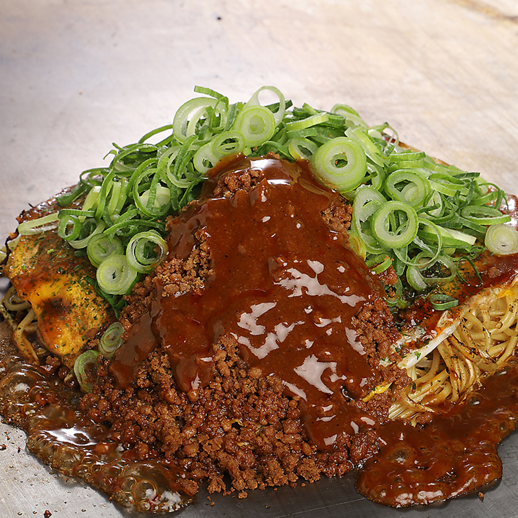 広島でお好み焼きをたべるならここ！！葉隠までお越しください♪