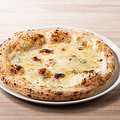 クアトロ・フォルマッジォ