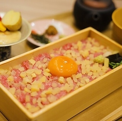 極上本鮪トロ沢庵お重