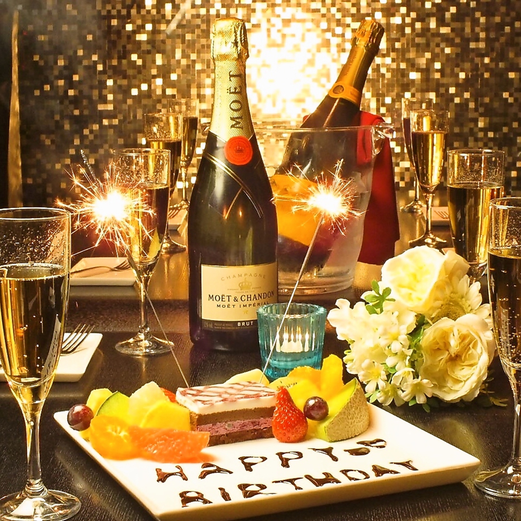 【誕生日&記念日特典】贅沢デザートプレートを無料サービス♪大切な日の思い出演出をお手伝い◎