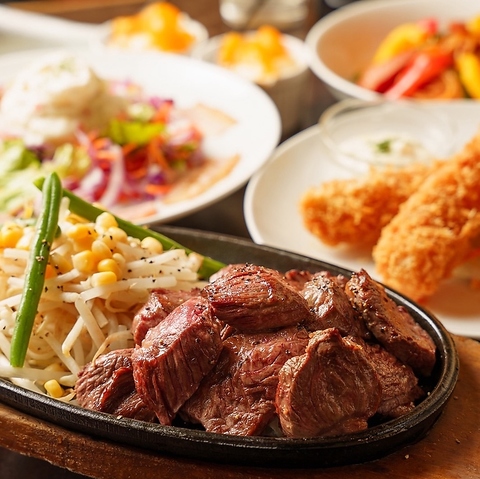 落ち着ける空間で、豊富な洋食メニューを取り揃えてお待ちしております！