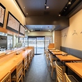 店舗全体の貸切も承っております。最大27席までご用意が可能で、会社での宴会や、友人との大規模なイベントにも適した広さがあります！連結が可能なので、ご自由にレイアウトしていただけます。