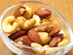 ミックスナッツ | Mixed Nuts