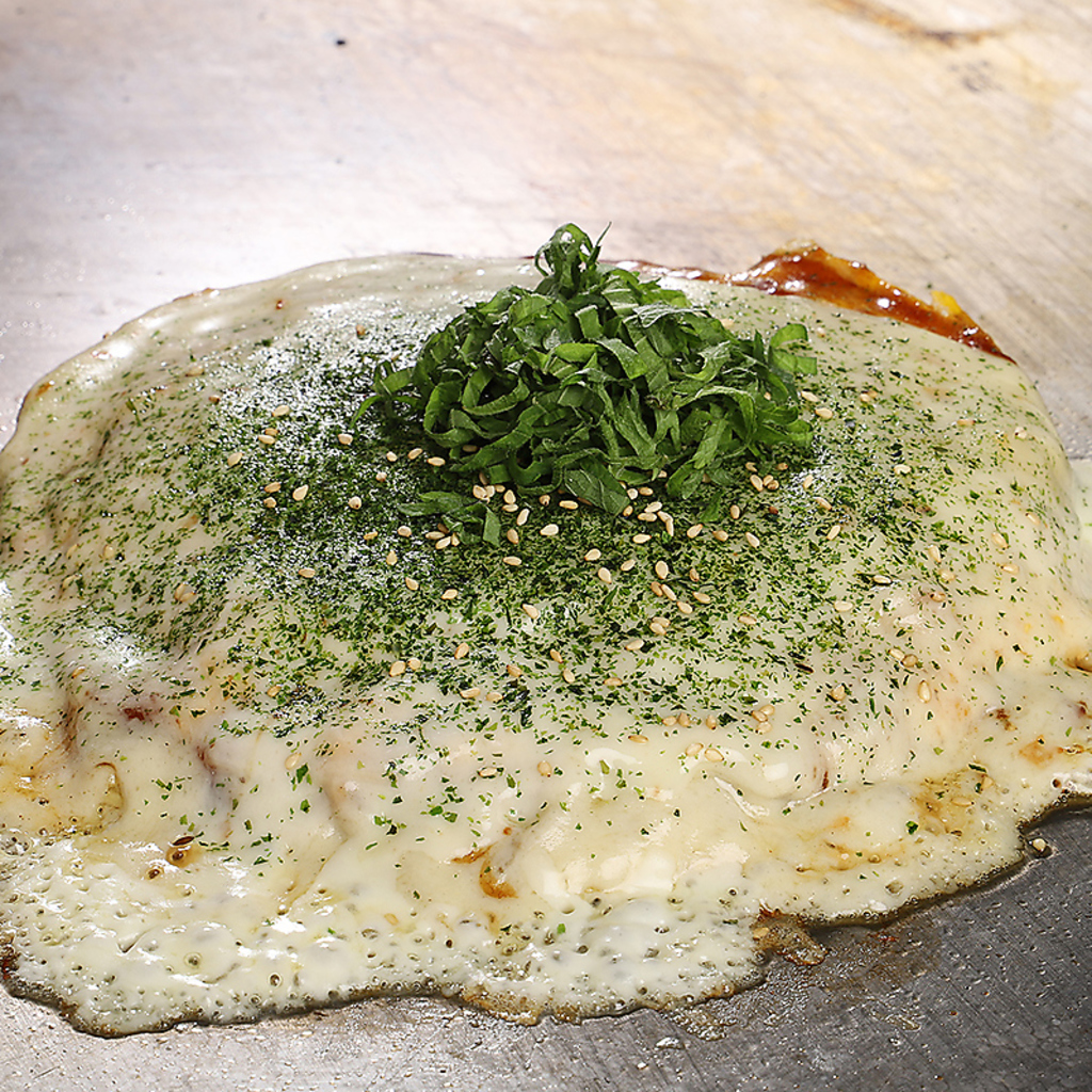 広島でお好み焼きをたべるならここ！！葉隠までお越しください♪