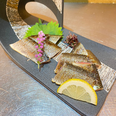 秋刀魚の炙り刺し