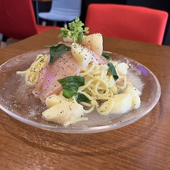 桃と生ハムの冷製パスタ