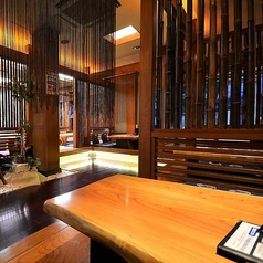 靴を脱いでゆったりとお寛ぎいただけます。