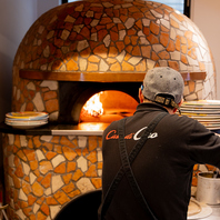 前菜やパスタも充実。ディナーは勿論ランチもおすすめ