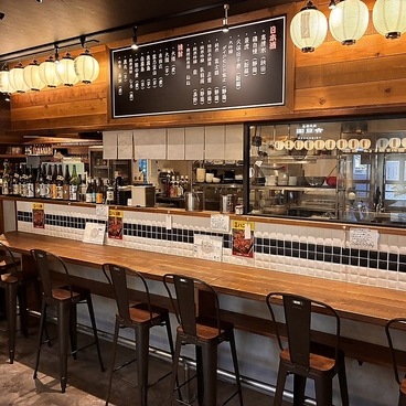 丸鶏HAKOZAKI 新富士店の雰囲気1