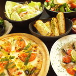 和洋、様々なお料理をご用意しておりますので、ご友人との飲み会やデート飲みにも◎です！