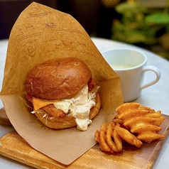 フィッシュハンバーガー