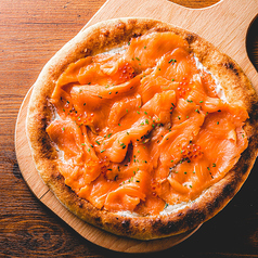 ■ウルフギャングスモークサーモンピザ