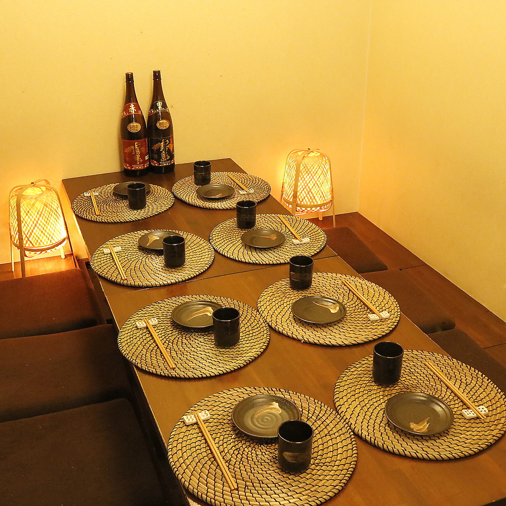 少人数の飲み会や団体様でも完全個室でゆっくり過ごしていただけます。