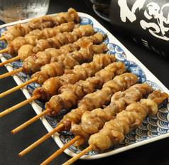 ぐるぐるとり皮　塩 Yakitori chicken skin skewer