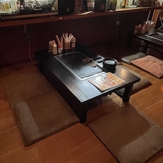 5名様掛けのお座敷をご用意しております。ご家族連れも大歓迎です♪