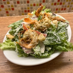 グリルエビのシーザーサラダ