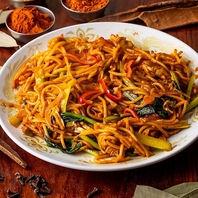 スパイス香る本格エスニックと選べるカレーで満足度抜群