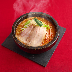 大阪で話題の赤から麺