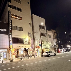 餃子居酒屋 万歳 徳島秋田町店の外観1