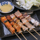 各所で香る焼き鳥の香ばしさ！迷ったらまずはお得な焼き鳥盛合わせがおススメです！！