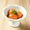 卵黄の醤油漬けべっこう玉　工夫を凝らした独自おつまみも満載です♪