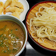 九州の味を再現した一番人気「海老天カレーうどん」