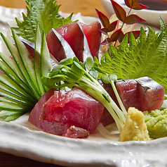 カツオ刺身(旬のお魚のお刺身)