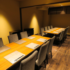 シャンパン、ワイン、地酒各種取り揃えております