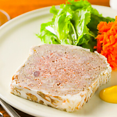 ランチタイムも営業しております