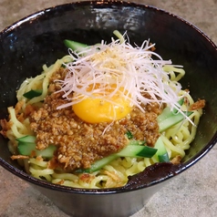 ジャージャー麺