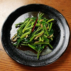 人気！空心菜と鶏肉のピリ辛炒め