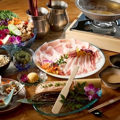 個室しゃぶしゃぶ 金ししのコース写真