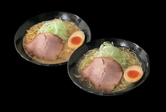 鳥若圓の特集写真