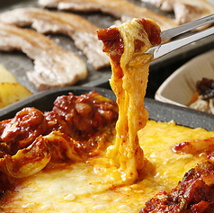 豚友家特製!チーズたっぷり!チーズタッカルビ 1名様(ご注文は2人前~)