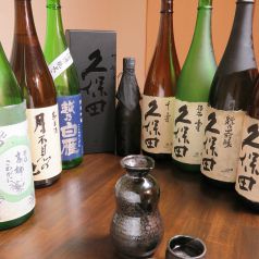 季節によって入れ替わる豊富な日本酒、焼酎！