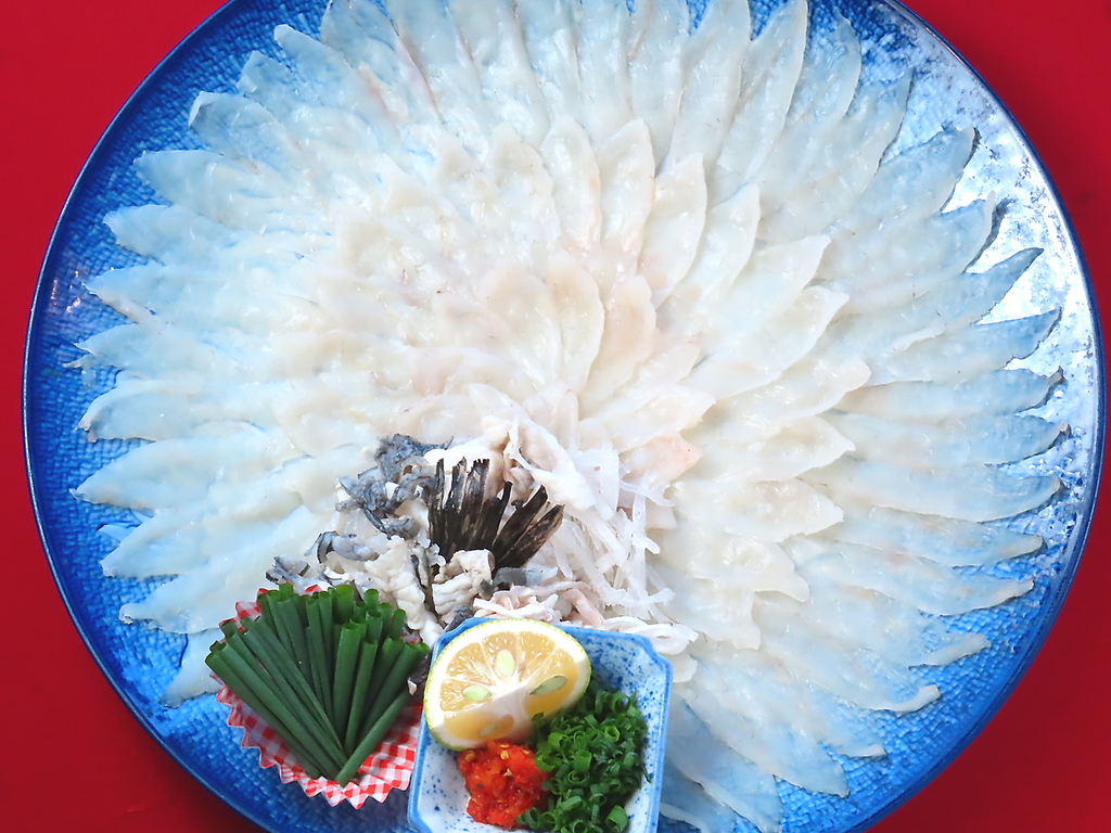 【ハレの日のご利用に】河豚づくしのコースをご用意。