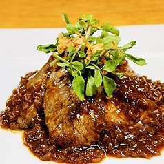 牛赤身肉のソテー リヨン風