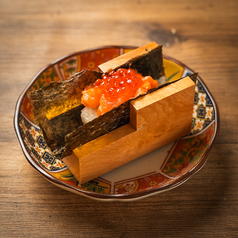 サーモンいくらの親子スシ