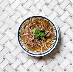 やわらか牛肉とあっさりダシの88フォー