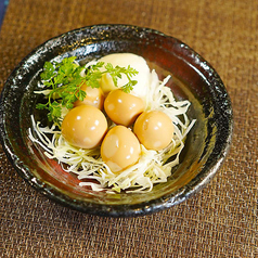 燻製仕立てのうずらの卵