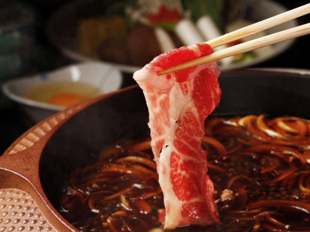 茶しゃぶだけでなく山椒鍋も自慢の逸品。