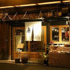 2階席は最大15名様での宴会や、忘新年会・歓送迎会などには16名様から貸切もおすすめ！