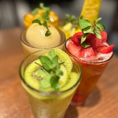 串焼き串天 ワインto日本酒 でべそ仙台南町通り店の雰囲気2