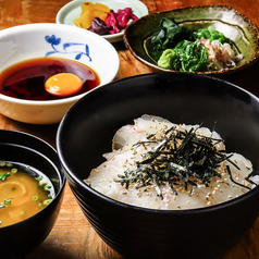 愛媛県産鯛めし【味噌汁・漬物付】