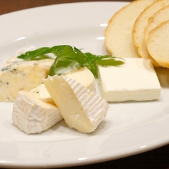 本日のチーズ盛り合わせ