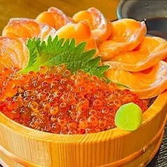 サーモンイクラ丼