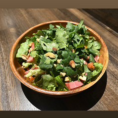 パクチーサラダ